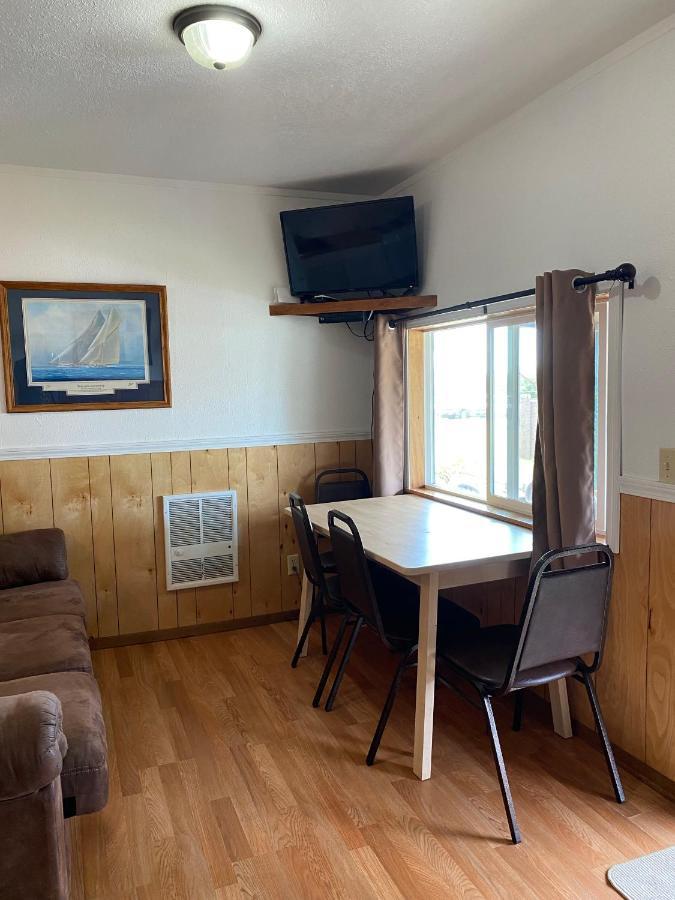 Oceanside Ocean Front Cabins Exteriör bild