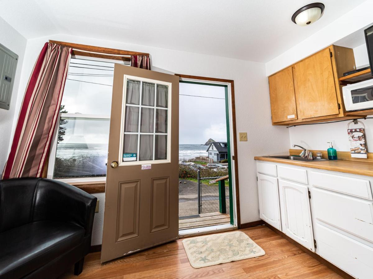 Oceanside Ocean Front Cabins Exteriör bild